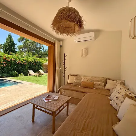 Villa Maison De Charme- 5 Personnes-saint-tropez- Salins